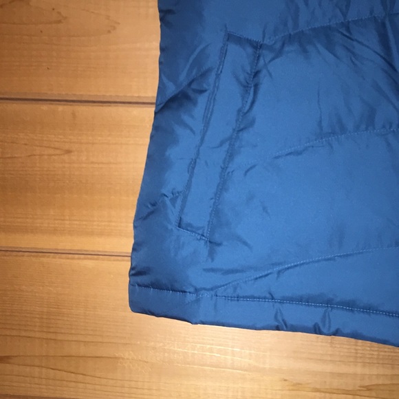 Land’s End Down Vest - Picture 5 of 11